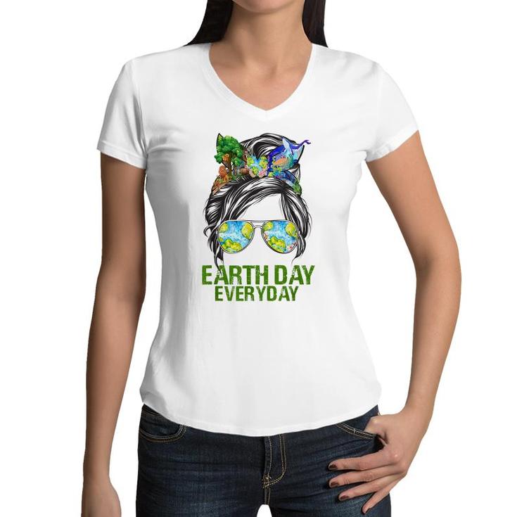 Funny Earth Day Everyday Messy Bun Earth Animal Lovers  Women V-Neck T-Shirt