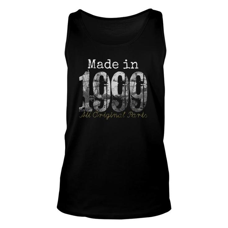 Made In 1999 Tee - 22 Years Old  1999 22Nd Birthday Gift Unisex Tank Top