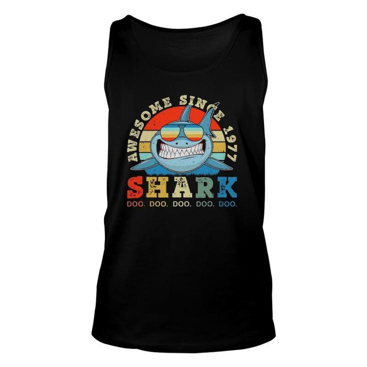 Shark Awesome 1977 44Th Birthday Gifts 44 Years Old Unisex Tank Top