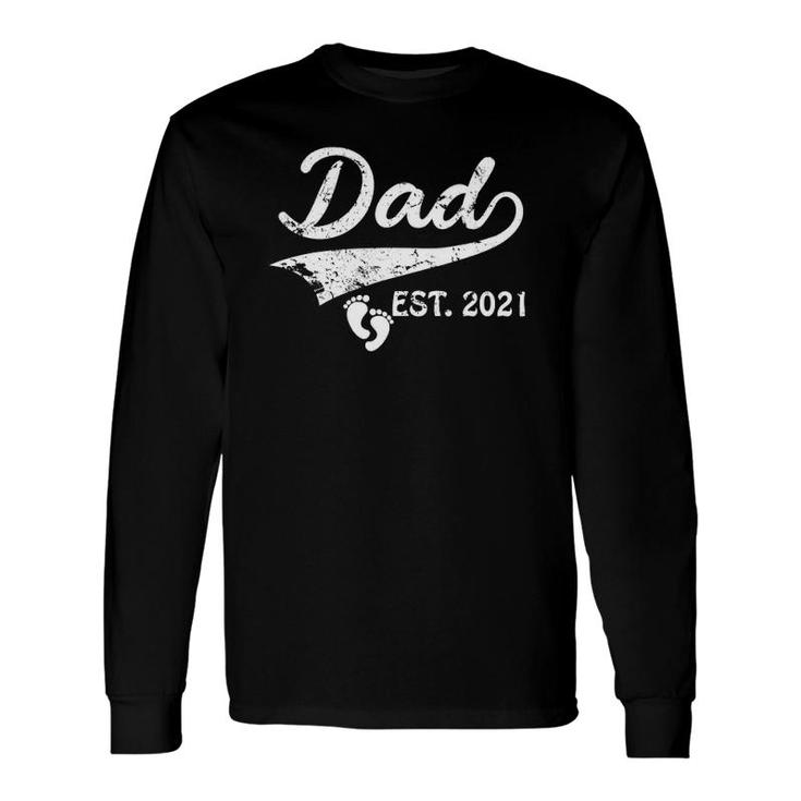 Dad Est 2021 Vintage New Dad Present Cute Fathers Day Long Sleeve T-Shirt
