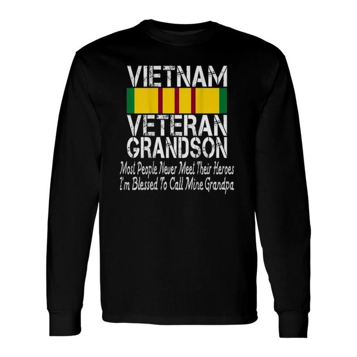 Print On Back Vintage Proud Vietnam Veteran Grandson Long Sleeve T-Shirt T-Shirt