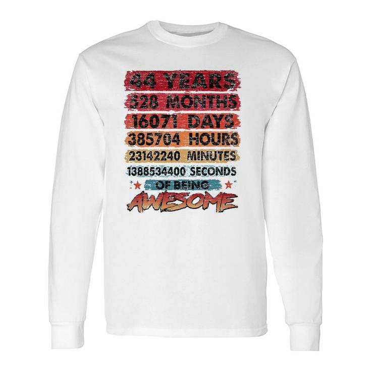 44Th Birthday 44 Years Old Vintage Retro 528 Months Birthday Long Sleeve T-Shirt