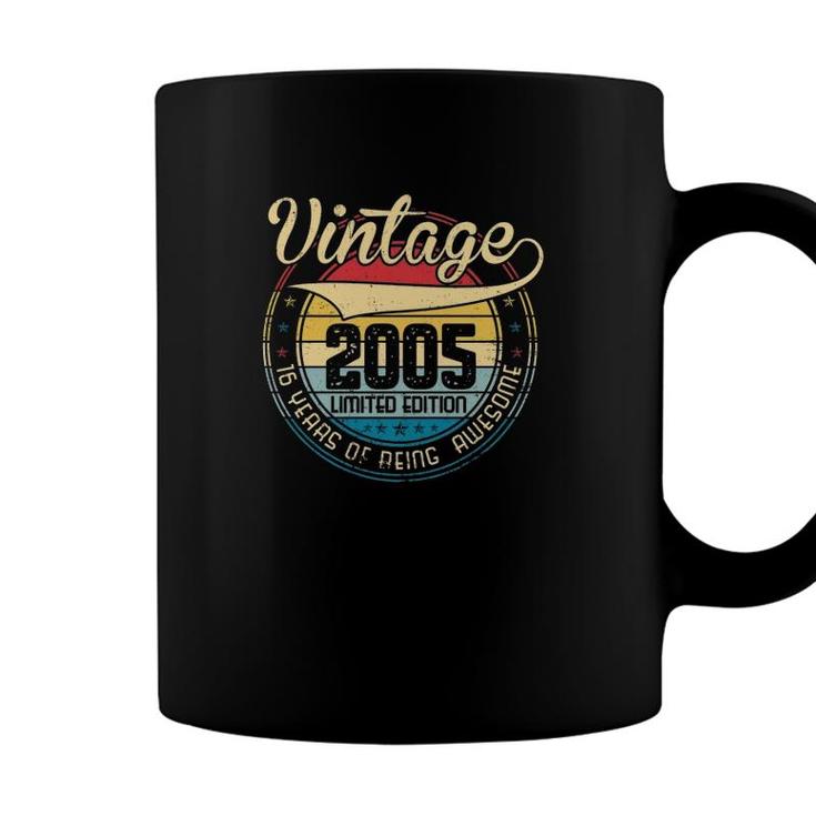 16 Years Of Being Awesome Vintage 2005 Limited Edition 16Th Birthday Sixteenth B-Day Birthday Party Coffee Mug