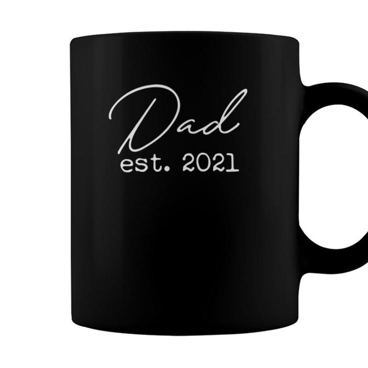 Dad Est 2021 Gift - Expecting Baby Fathers Day Coffee Mug