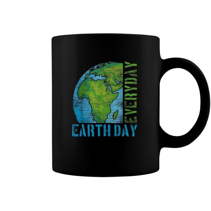 Everyday Earth Day Vintage Gift Coffee Mug