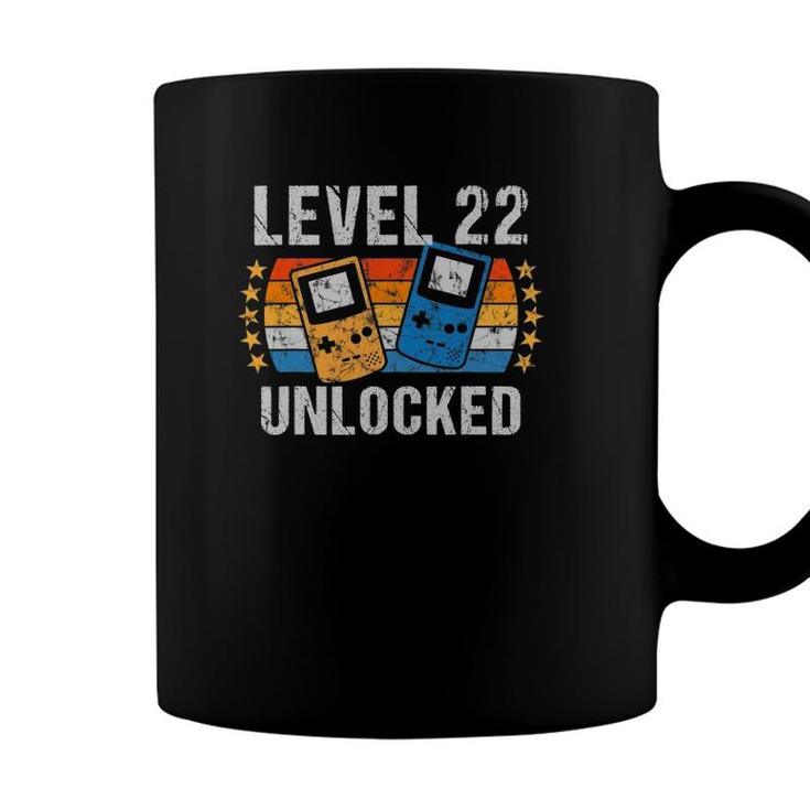 Gaming Vintage 22Nd Birthday Gift 22 Years Old Boy Girl Gamer Coffee Mug