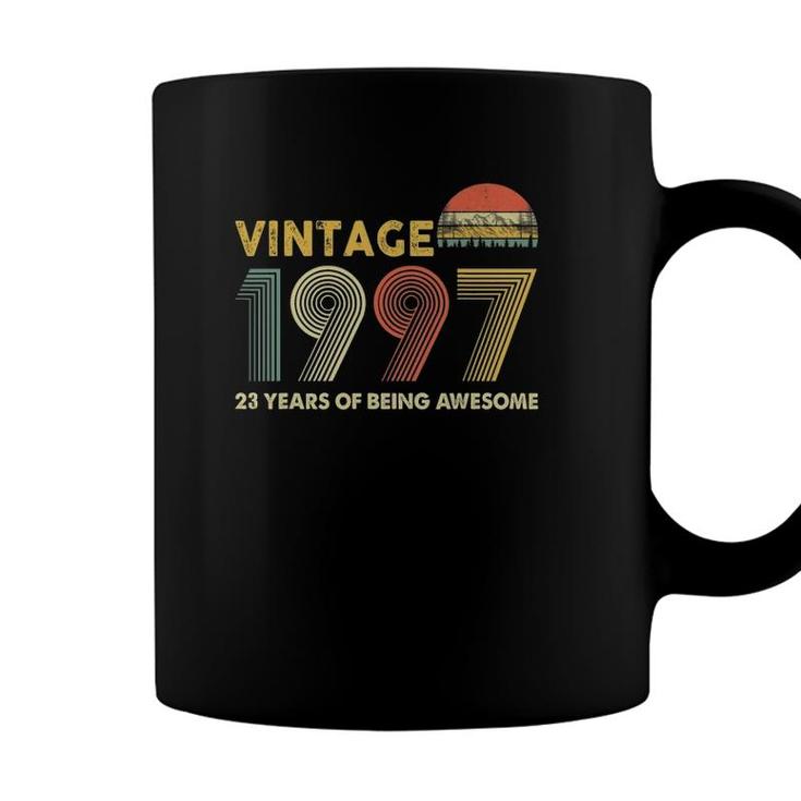 Retro Vintage 1997 22Nd Birthday Gifts 22 Years Old Coffee Mug