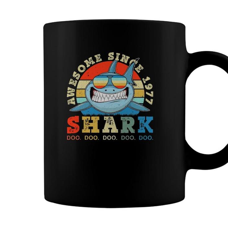 Shark Awesome 1977 44Th Birthday Gifts 44 Years Old Coffee Mug