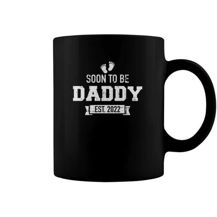 Soon To Be Daddy Est 2022 Coffee Mug