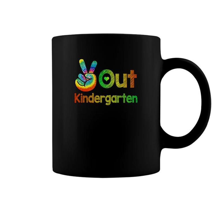 Tie Dye Peace Out Kindergarten Graduation Kids Class Of 2022 Happy Last Day Of School 2022 Coffee Mug