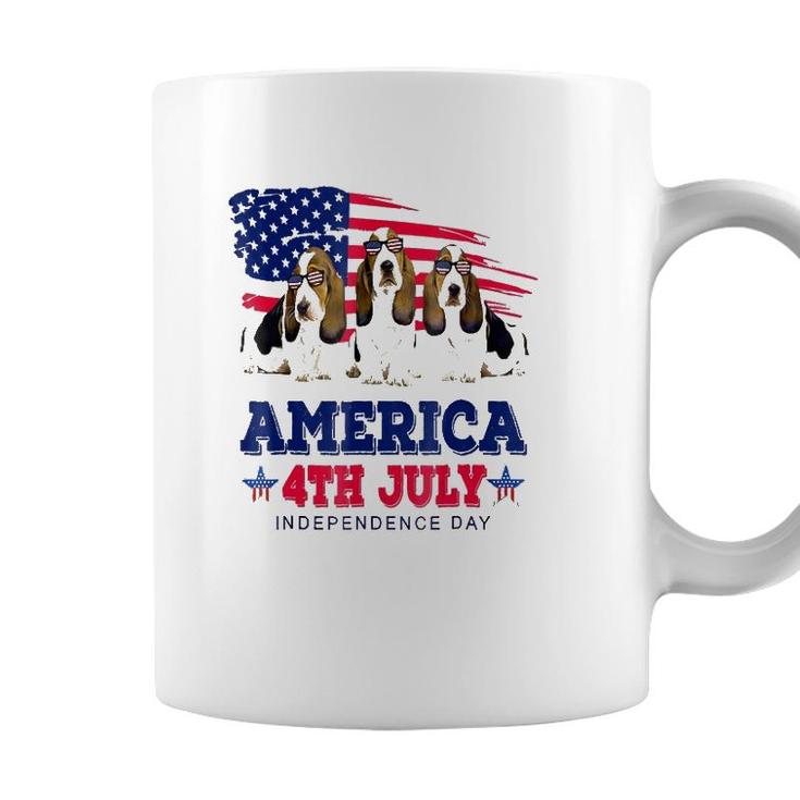 Funny Basset Hound With Us American Flag 4Th Of July Coffee Mug