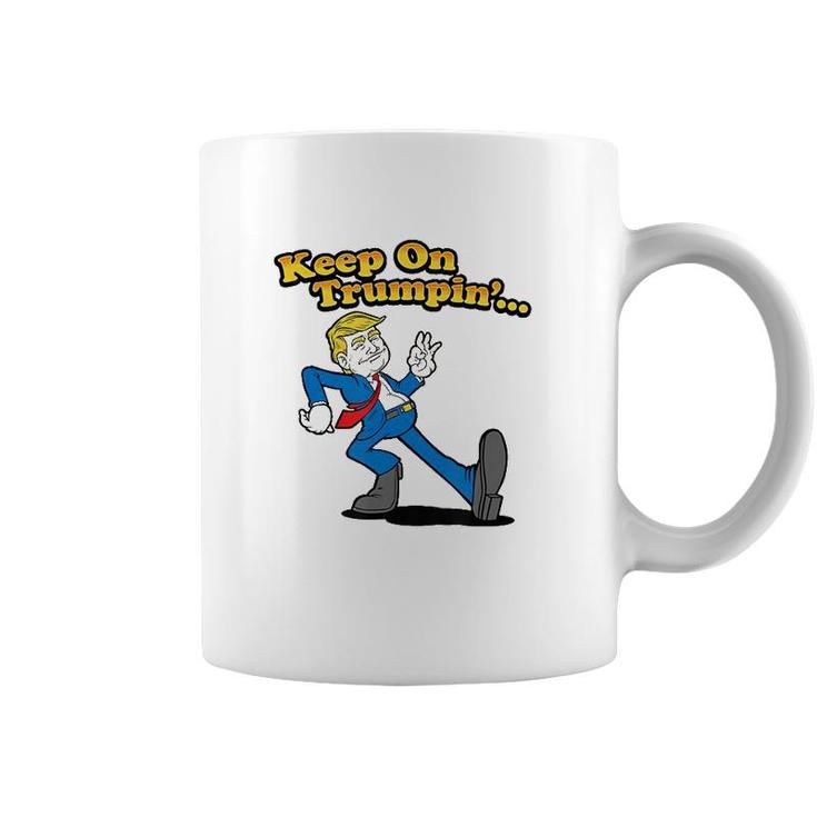 Keep On Trumpin’ Funny Vintage Pro Trump Men Women Coffee Mug