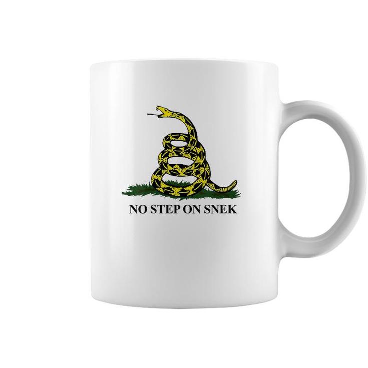 Womens No Step On Snek Funny Gadsden Snake Meme V-Neck Coffee Mug