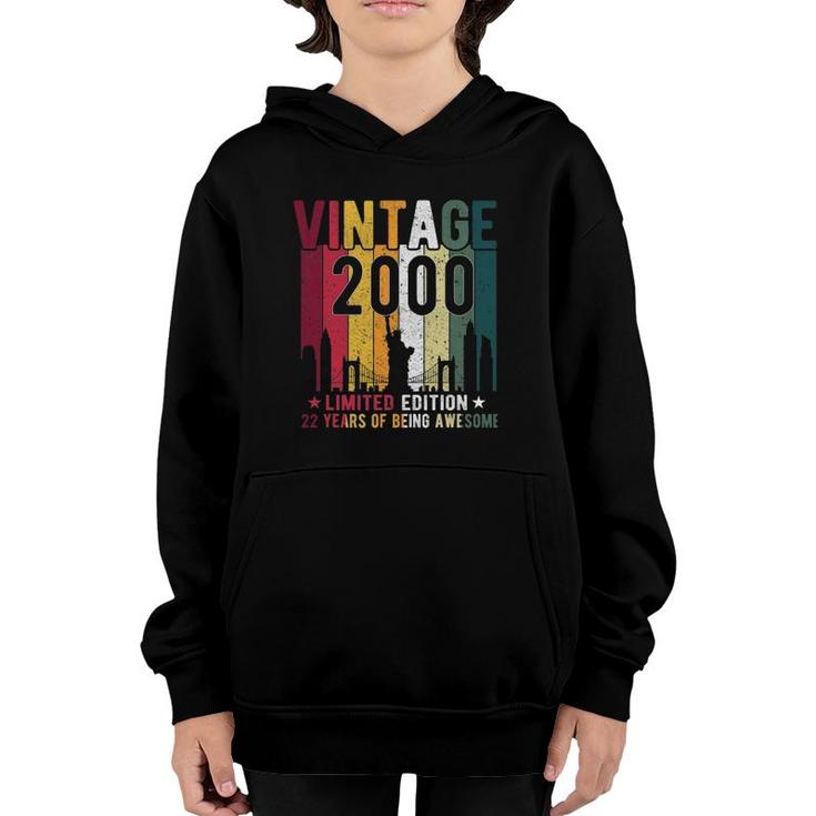 22 Years Old Gifts Vintage 2000 Limited Edition 22Th Birthday Youth Hoodie