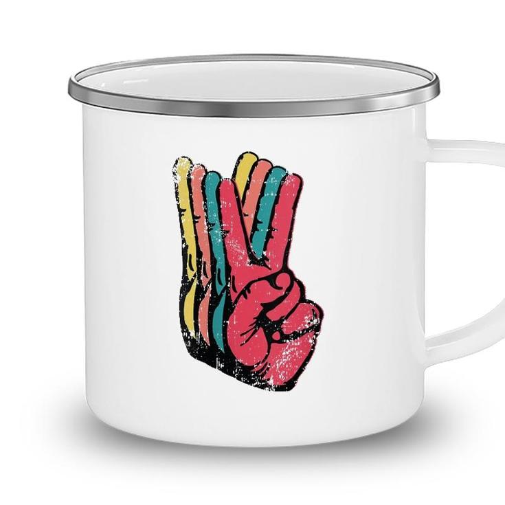 Womens Peace Hand Sign Retro Vintage 70S 80S 90S Pop Culture Gift V-Neck Camping Mug