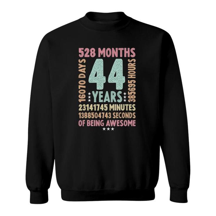 44Th Birthday 44 Years Old Vintage Retro - 44 Yr Old Sweatshirt