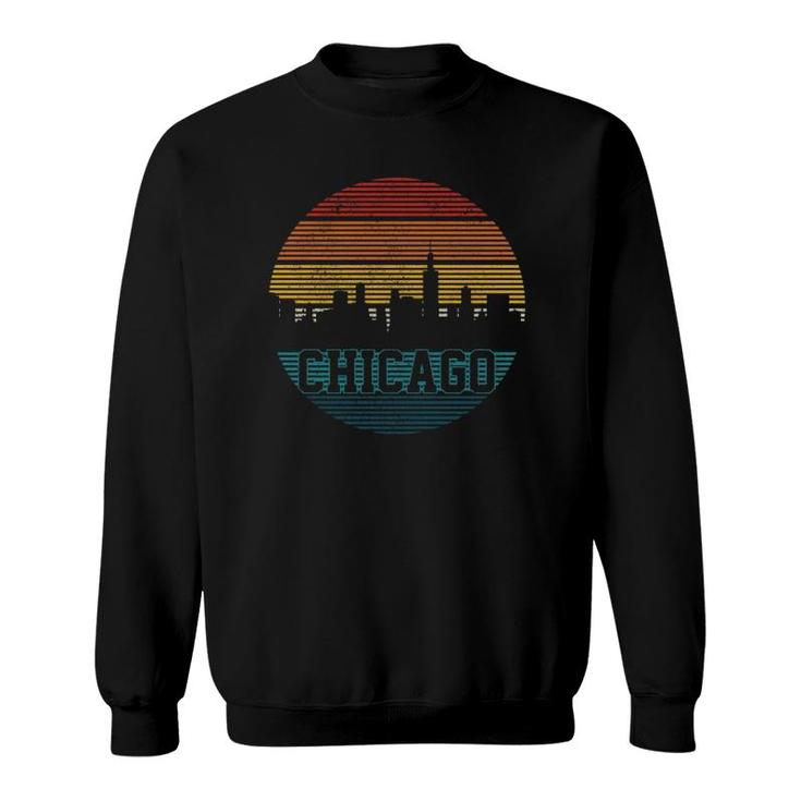 Chicago Skyline Vintage Retro Illinois Pride Gift  Sweatshirt