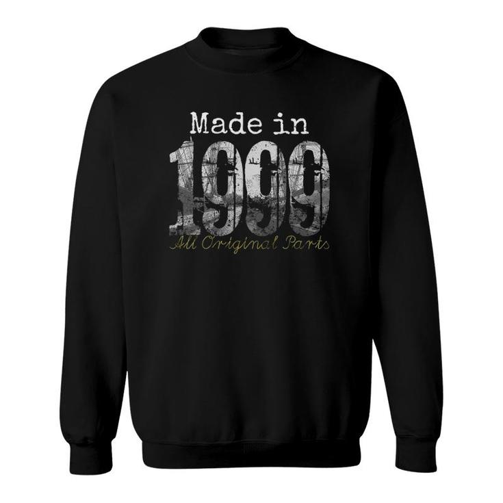 Made In 1999 Tee - 22 Years Old  1999 22Nd Birthday Gift Sweatshirt