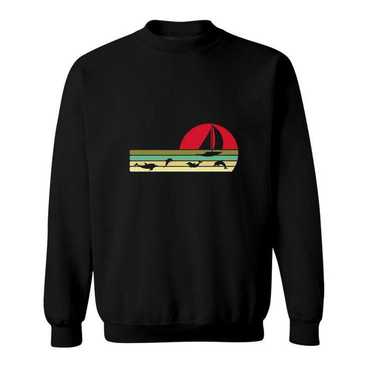 Sailing Sunset Retro Style Sailboat Best Gift 70S Hobby Sweatshirt