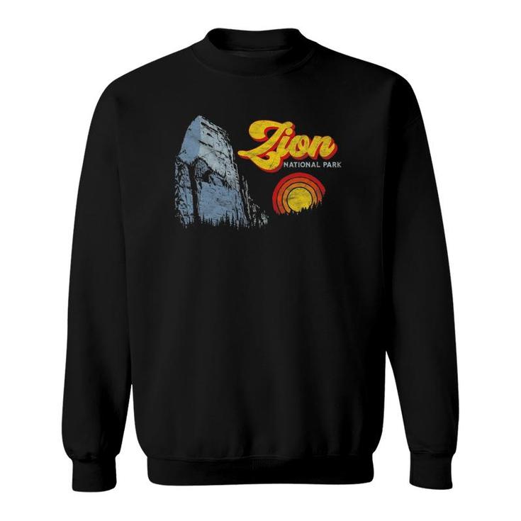 Zion National Park Retro Throwback Graphic Tee Sweatshirt