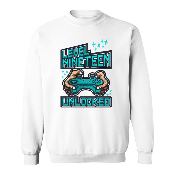 Level 19 Unlocked Birthday  Boy 19 Years Old Gamer Gift Sweatshirt