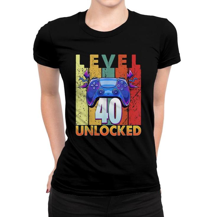 40Th Birthday Trending Vintage Level 40 Unlocked Video Gamer  Women T-shirt