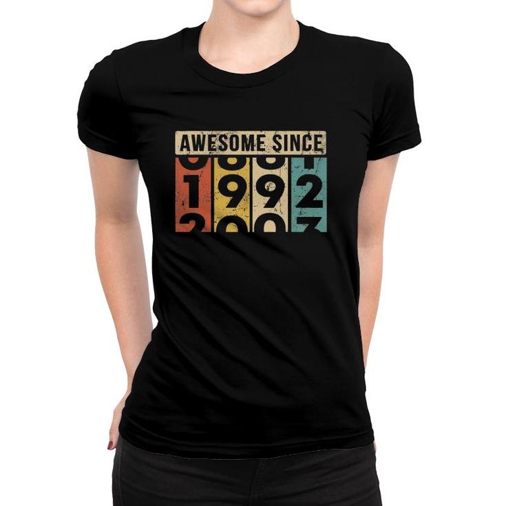 Awesome Since 1992 Vintage 1992 30Th Birthday 30 Years Old Women T-shirt