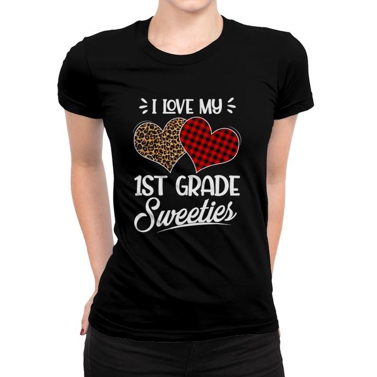 Heart Buffalo Plaid Valentines Day 1St Grade Teacher Women T-shirt