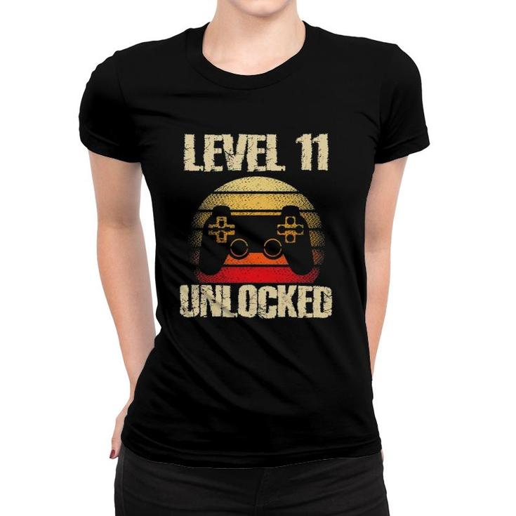 Level 11 Unlocked Boys 11Th Birthday 11 Years Old Boy Gamer Women T-shirt