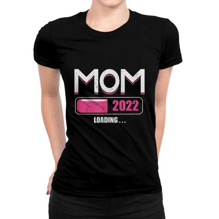 Promoted To Mommy Est 2022 Loading Future Mom  Women T-shirt