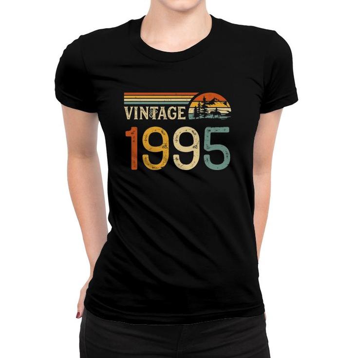 Vintage Made In 1995 27Th Birthday Gift Retro Classic 1995 Ver2 Women T-shirt