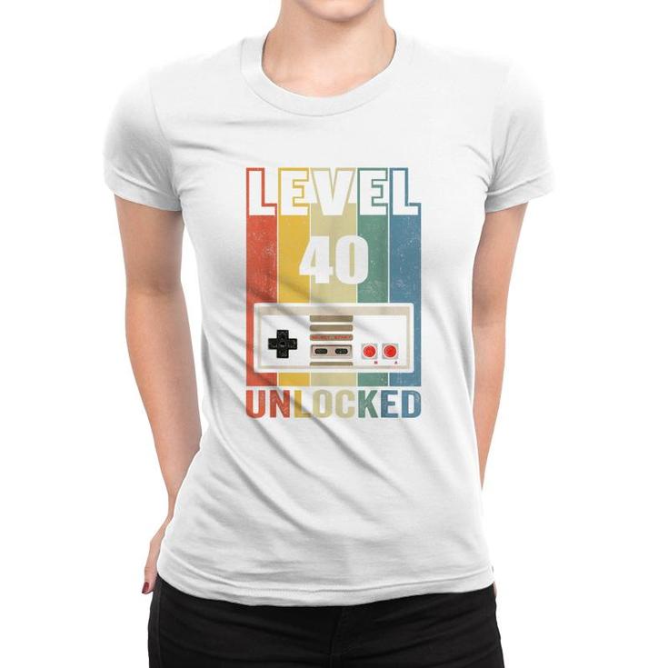 Level 40 Unlocked  Video Gamer 40Th Birthday Gifts   Women T-shirt