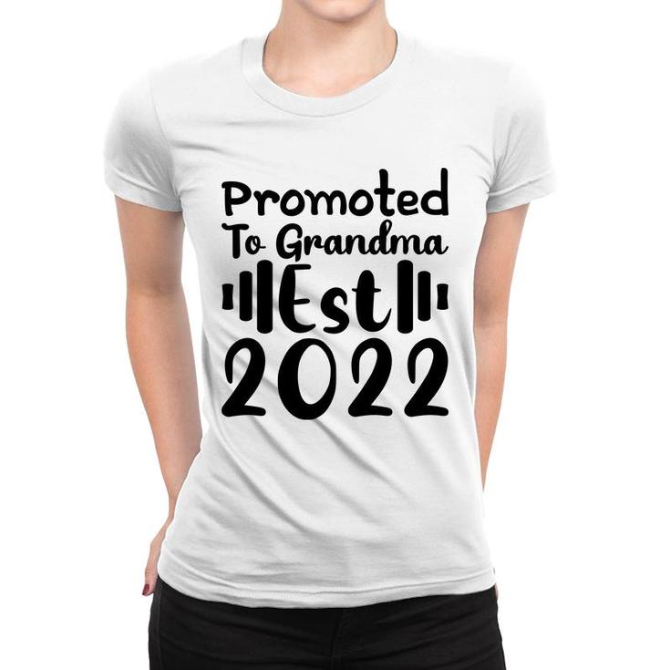 Promoted To Grandma 2022 Black Happy Mothers Day Women T-shirt