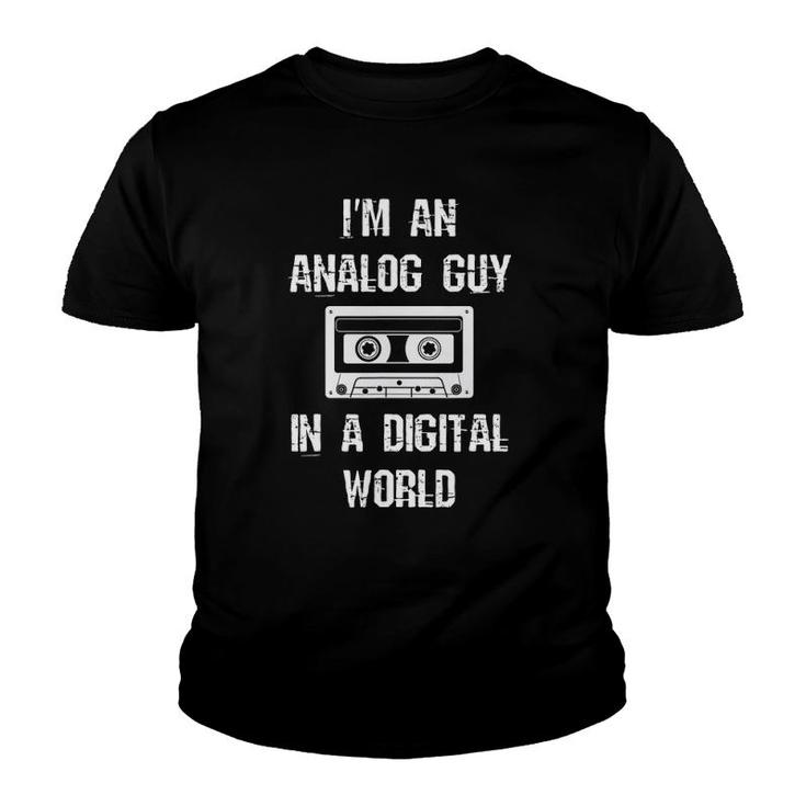 Mens Im An Analog Guy In A Digital World Retro Vintage Tech Youth T-shirt