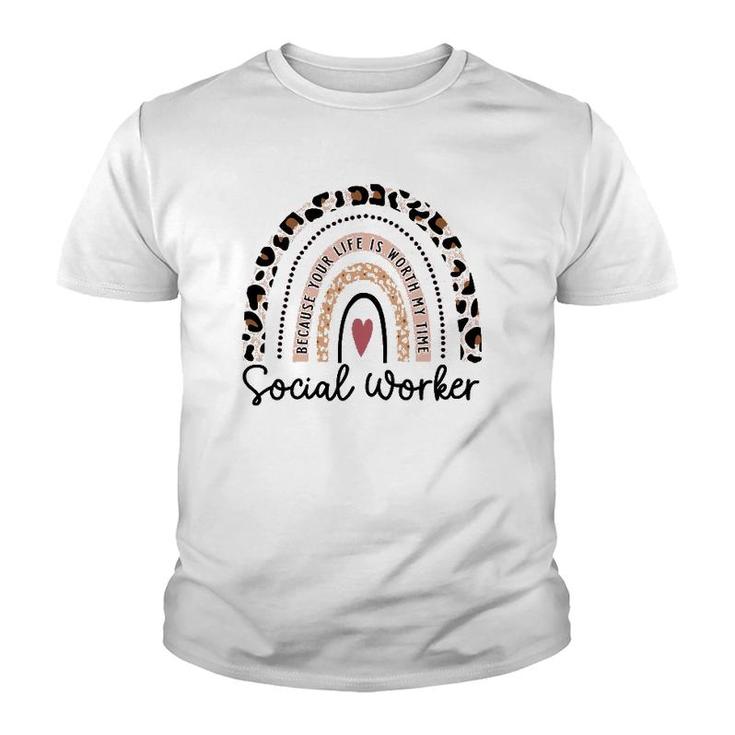 Leopard Rainbow Social Worker Funny Social Worker Christmas Youth T-shirt