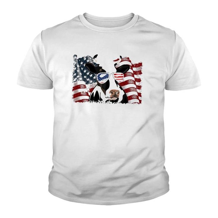 Retro Dairy Cow American Flag 4Th Of July Animals Lover Youth T-shirt