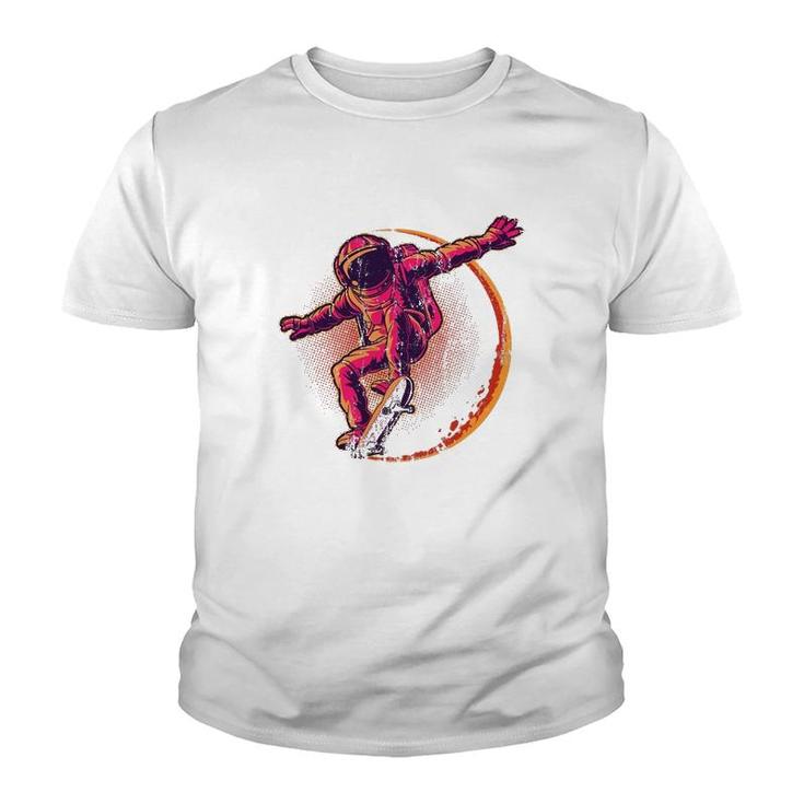 Skateboard Cosmonaut Space Science Gift Funny Astronaut Youth T-shirt