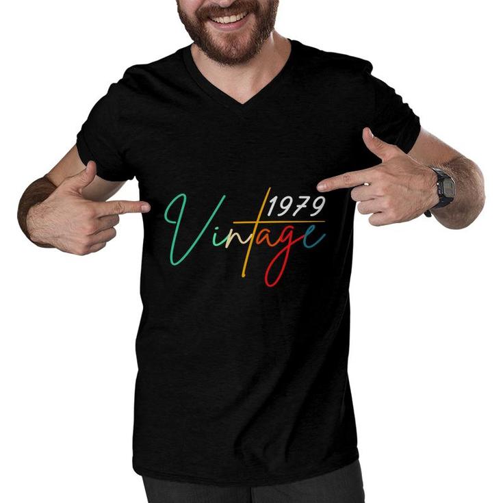 1979 Vintage 43Th Birthday 1979 Color Retro Men V-Neck Tshirt