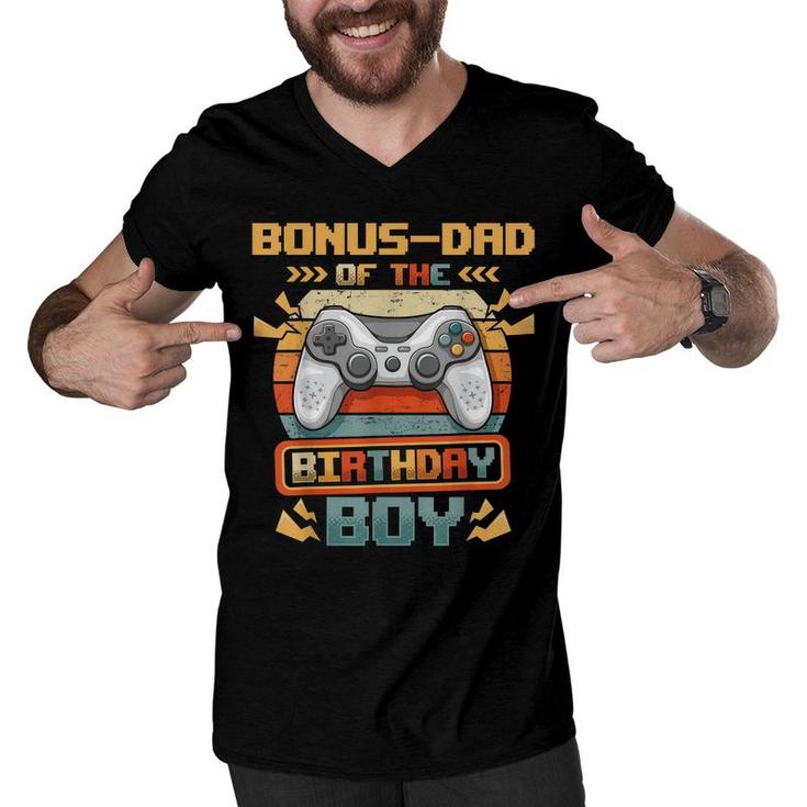 Bonus-Dad Of The Birthday Boy Video Gamer Matching Family  Men V-Neck Tshirt