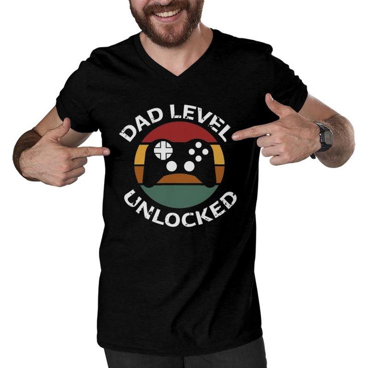 Dad Level Unlocked With Games Controler Fathers Day For Dad Men V-Neck Tshirt