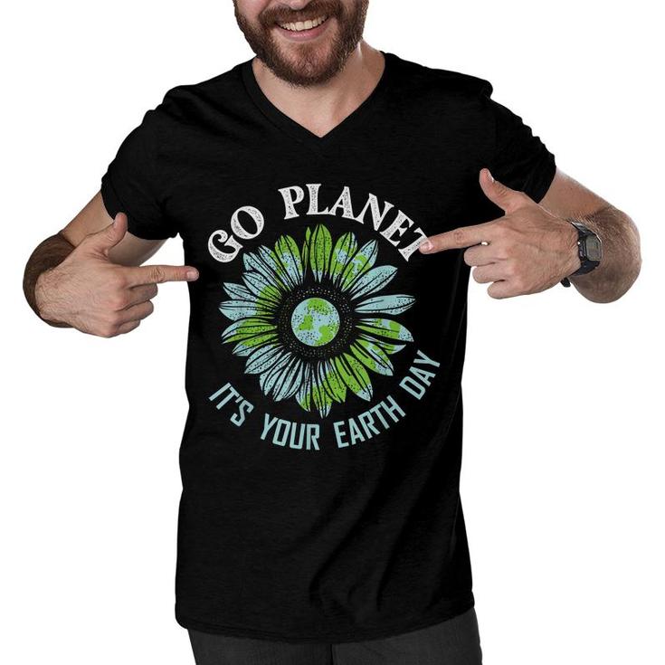 Earth Day Planet Anniversary Earth Day Sunflower Everyday  Men V-Neck Tshirt