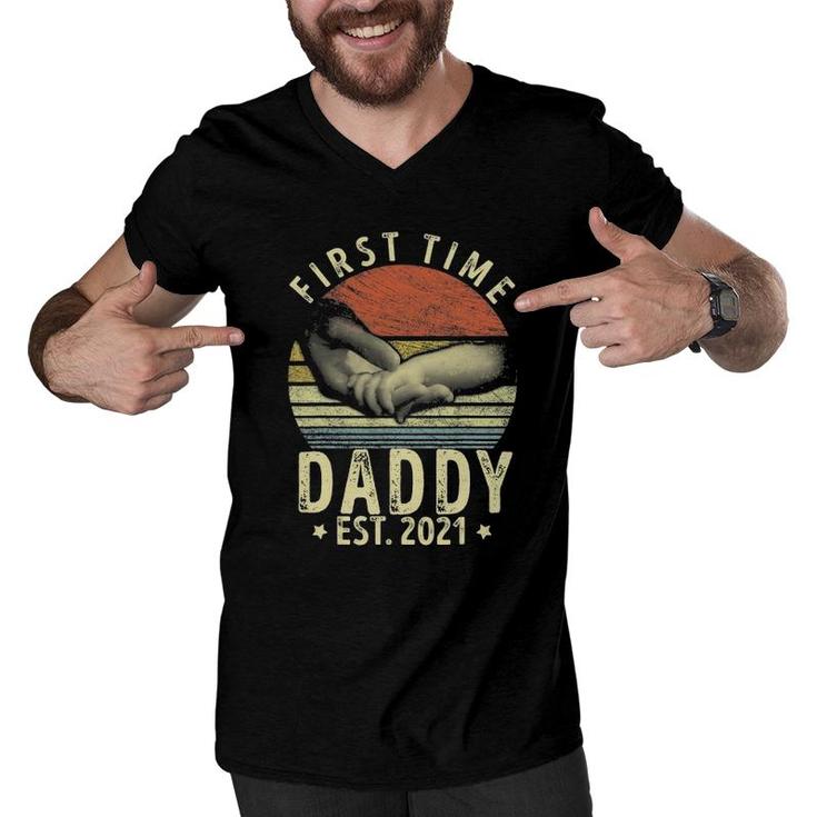 First Time Daddy New Dad Est 2021 Design Fathers Day Idea Men V-Neck Tshirt