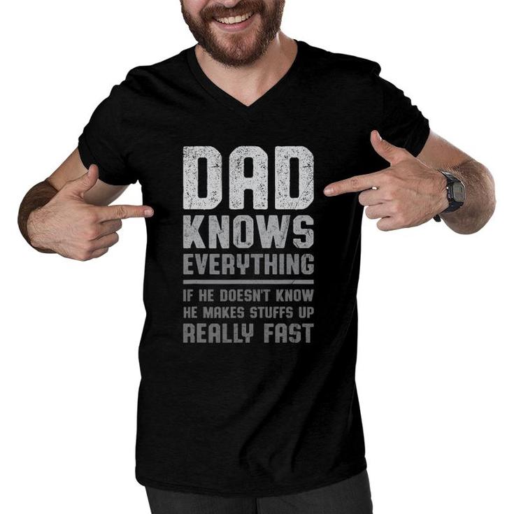 Funny Fathers Day Dad Knows Everything Dad Joke Periodically Men V-Neck Tshirt