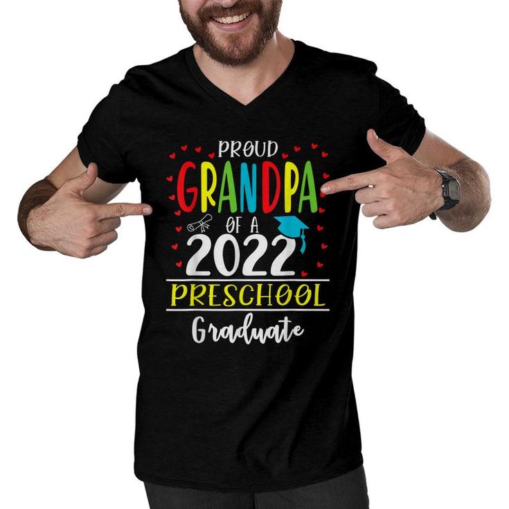 Funny Proud Grandpa Of A Class Of 2022 Preschool Graduate  Men V-Neck Tshirt