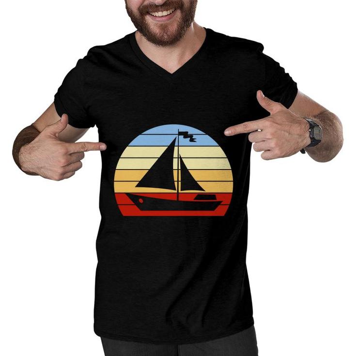 Lake Canoe Trip Boating Vintage 70S Retro Present Men V-Neck Tshirt