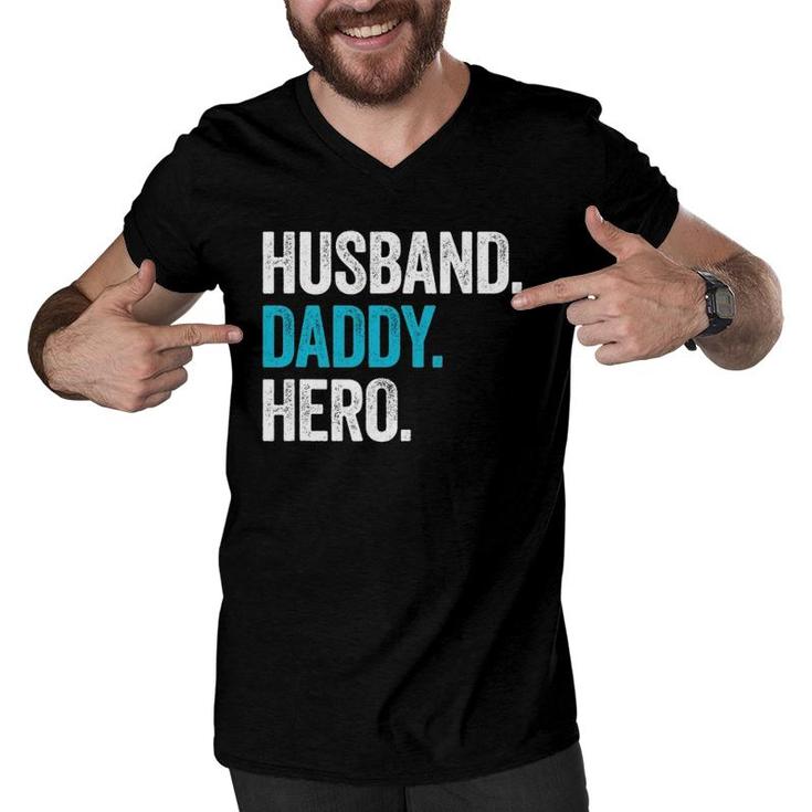 Mens Husband Daddy Hero  Dad Fathers Day Gift Men V-Neck Tshirt