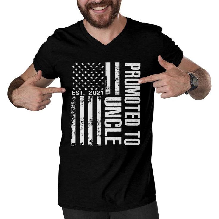 Mens Promoted To Uncle 2021 American Flag Cool S Fathers Day Men V-Neck Tshirt