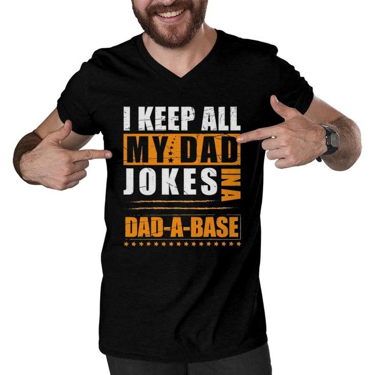 Mens Vintage Dad Jokes Happy Fathers Day For The Best Dad Ever Men V-Neck Tshirt
