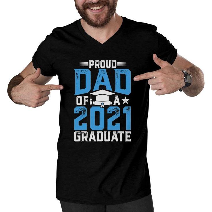 Proud Dad Of A Class Of 2021 Graduate Senior 21 Graduation Men V-Neck Tshirt