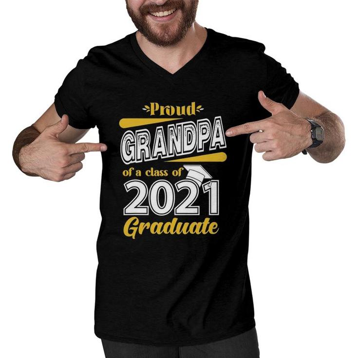 Proud Grandpa Of A Class Of 2021 Graduate Senior 21 Gifts Men V-Neck Tshirt